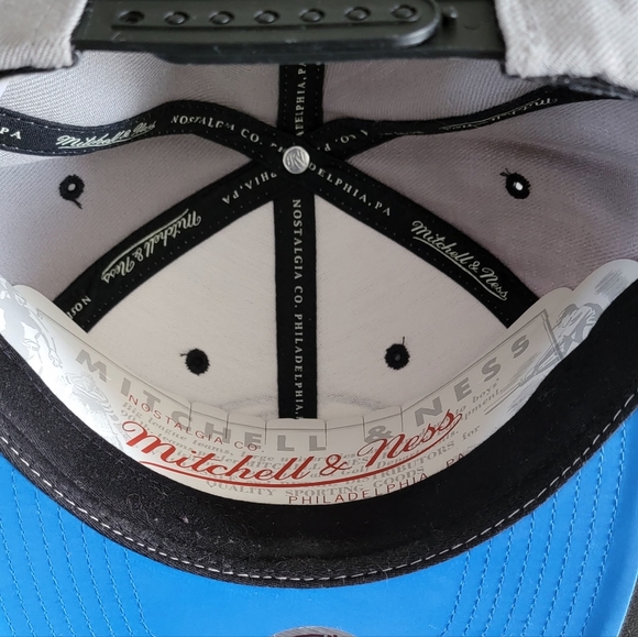 Boston Celtics, Mitchell & Ness NBA Snap Back. - Picture 2 of 2